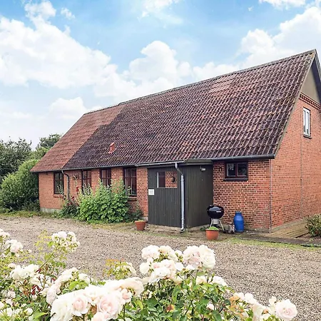 10 Person In Spottrup