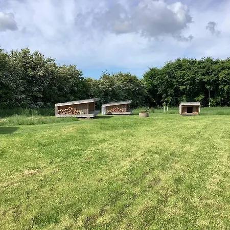 10 Person In * Spottrup