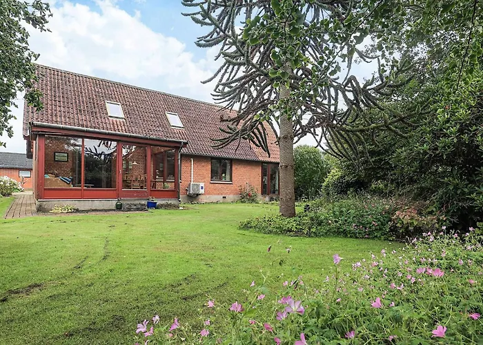 Hébergement de vacances 10 Person In Spottrup